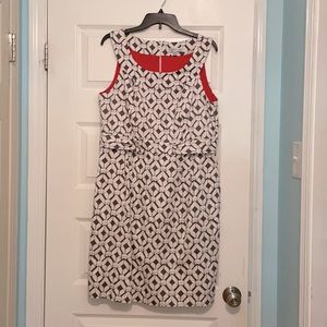 Gray and white geometric dress